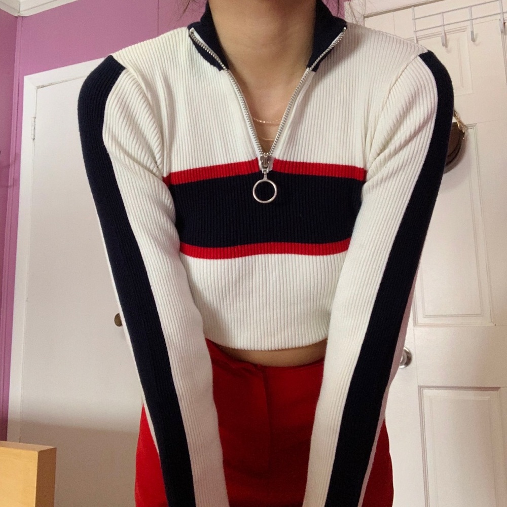 Urban outfitters zip up 90s sweater